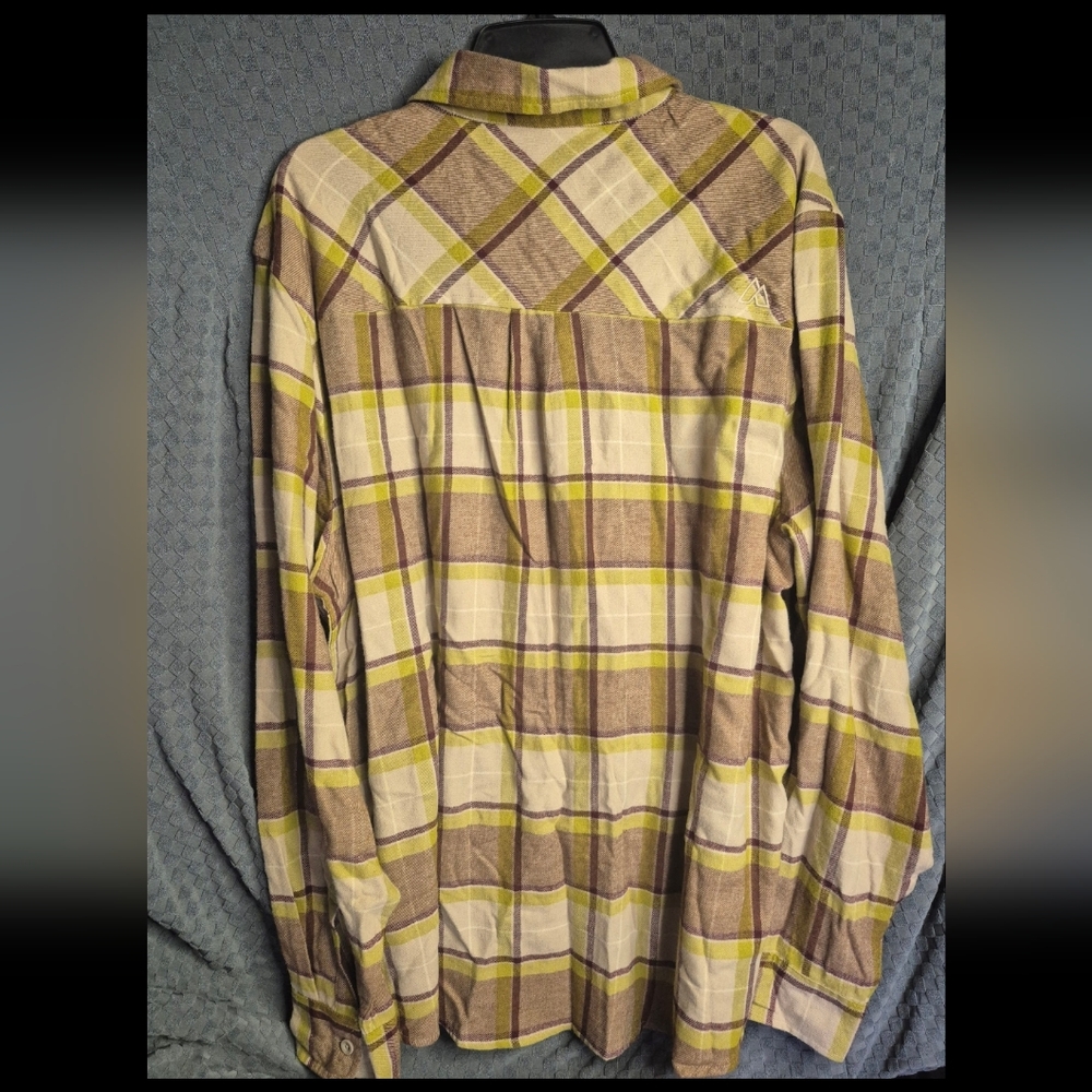 Alpine Design Button-Up - Picture 2 of 3